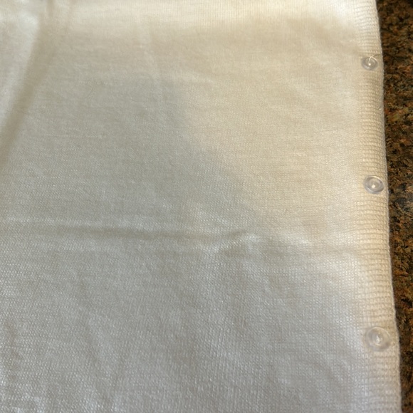 Poncho - very light and super soft!🥰 color Snow White , buttons on both sides - Picture 8 of 12